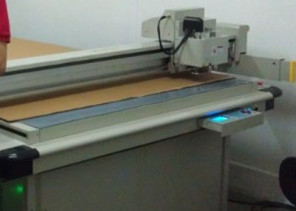 PP PVC 물결 모양 Coroplast 견본 절단기 절단기 테이블